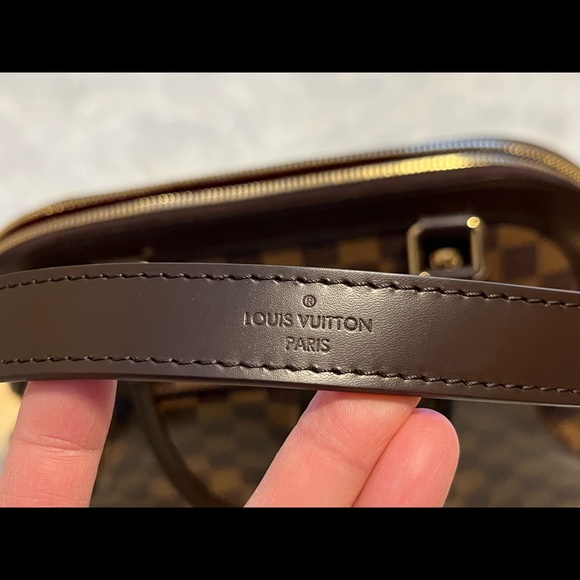 New, never used authentic LV Trevi bag - Picture 4 of 15